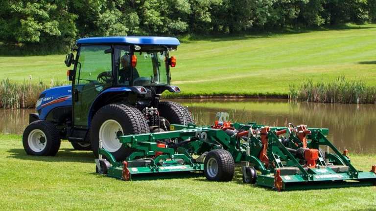 Wessex - CRX-410 & CRX-500 TRI-DECK MULTICUT MOWERS