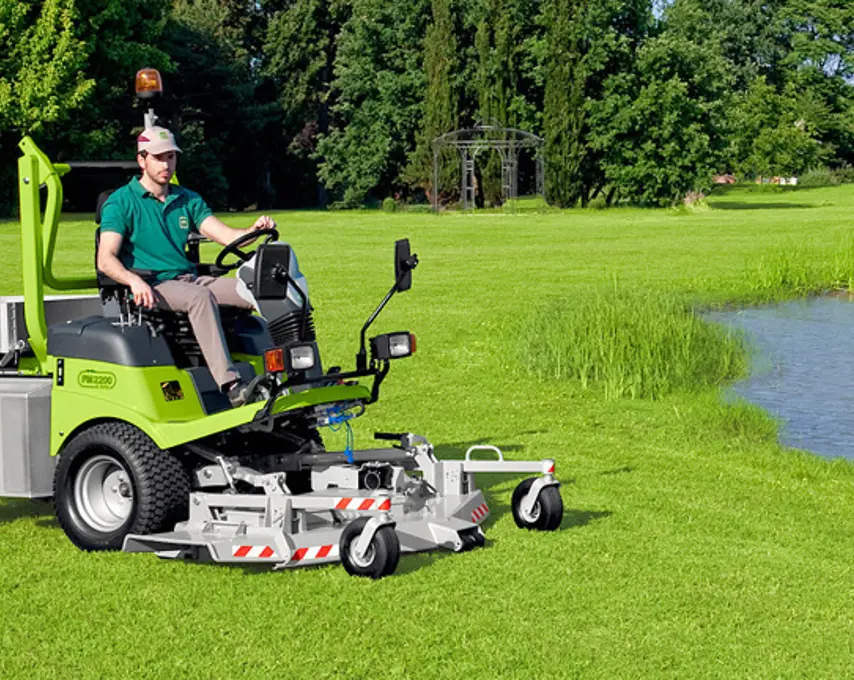 GRILLO: FM 2200 Stage5 4WD