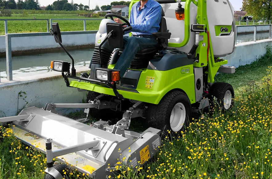 Bb8e4c5e 9A2d 4Ee5 Aa22 F22d80dfd470 FD2200 Action High Graas 3 768X768