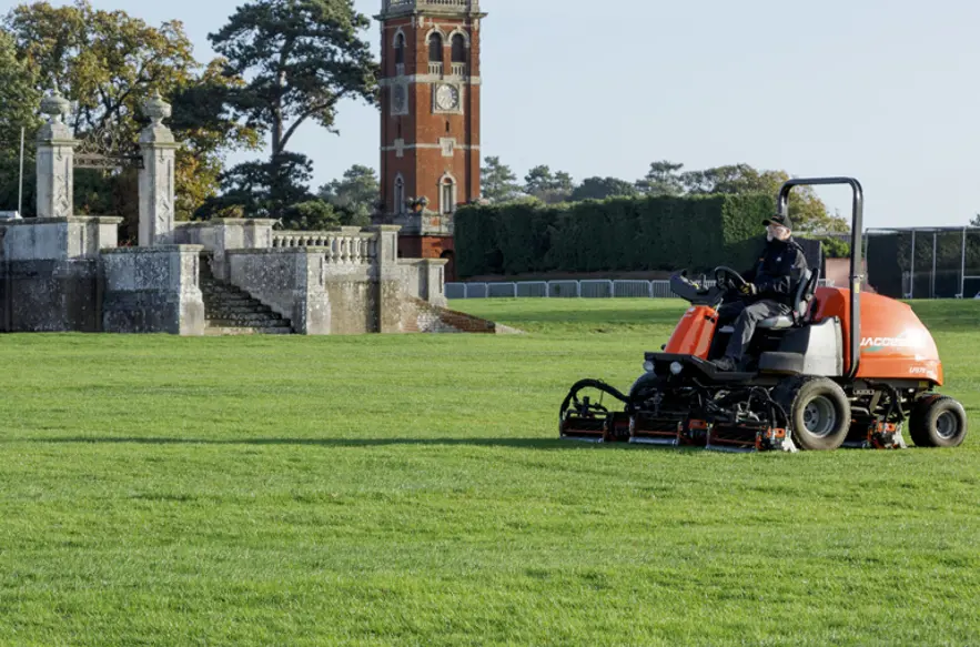 83D337ee 406D 4404 8F23 Eb0ed8c2c198 LF570 Kvadrat Park 768X768