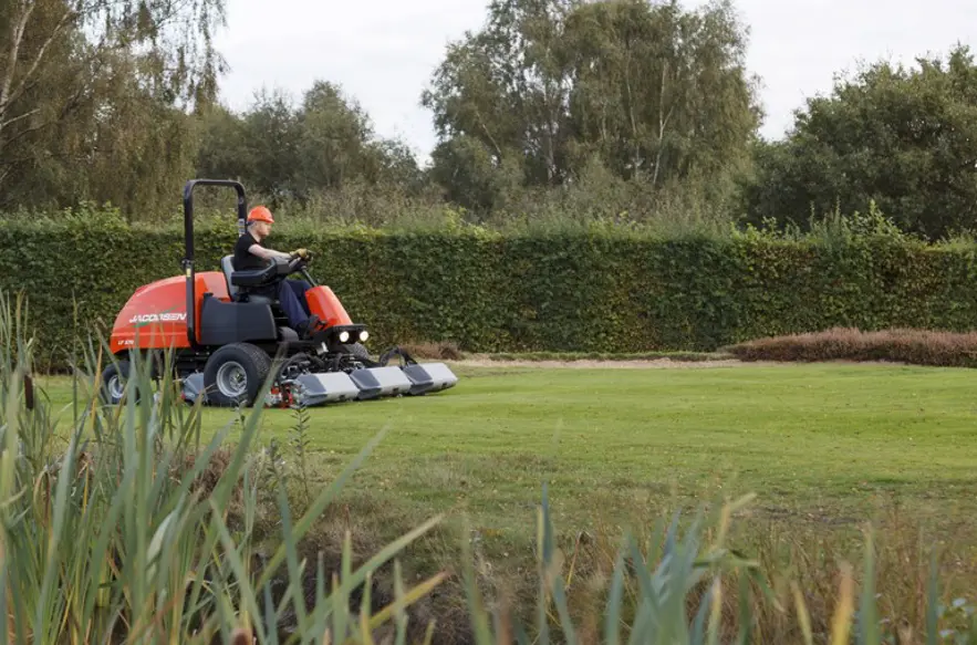 99Ef8f9d 6D03 4Ed9 8E44 8696449A148e LF570 Miljö Vass I Framkant 768X768