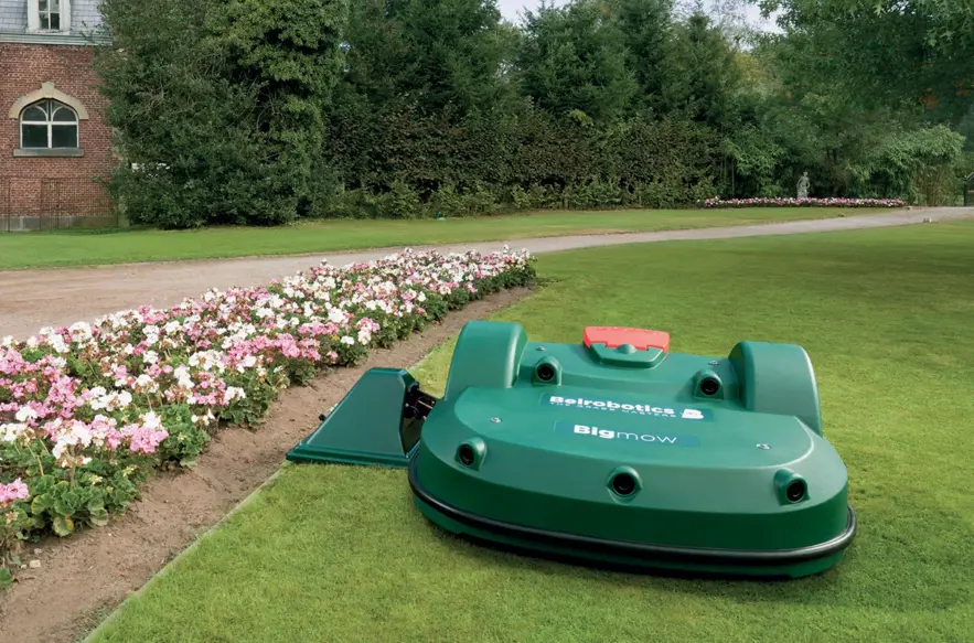 Big Mow Action 4 1 2000X1550