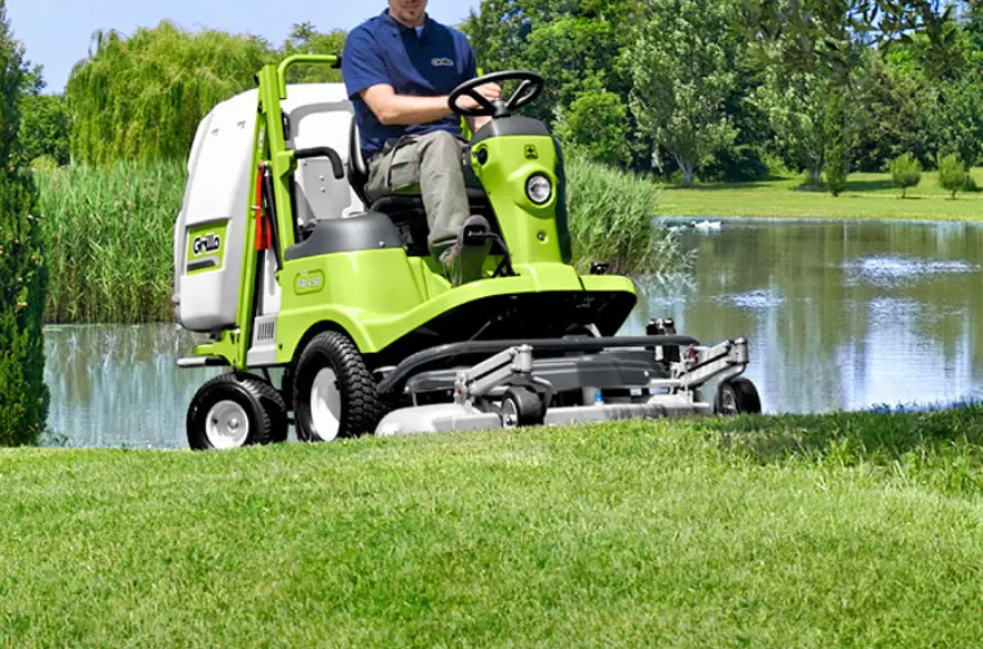 E3215eeb A1ff 48Db Aabb 9D5f821954a5 FD450 Action Pond Behind 692 768X768