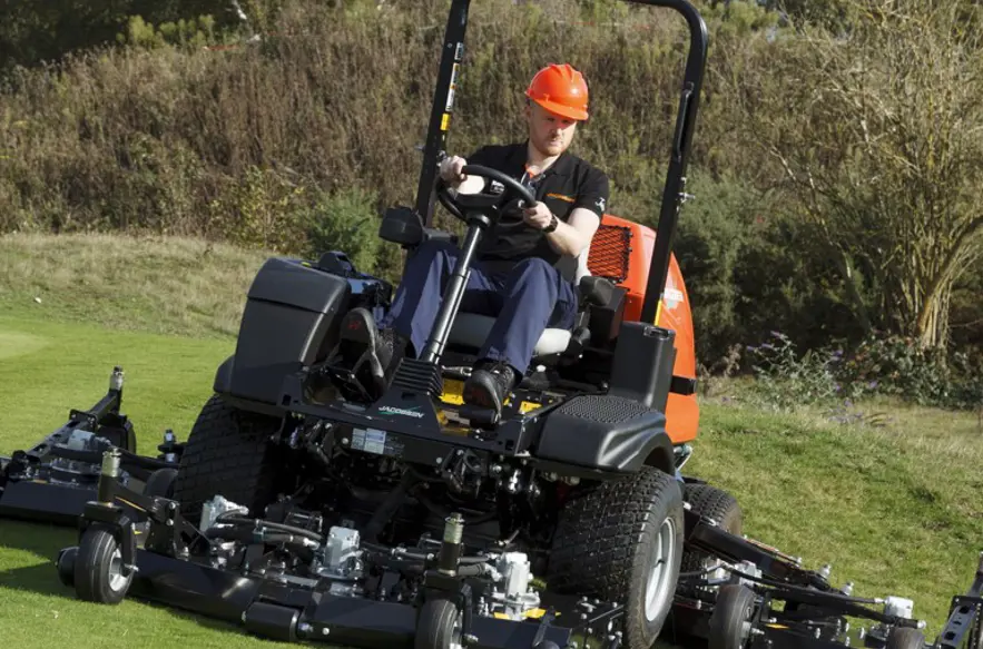 Ebe8bb07 5C32 4A8b Ab7d C5c2d27cb337 HR600 Sluttning Action 768X768