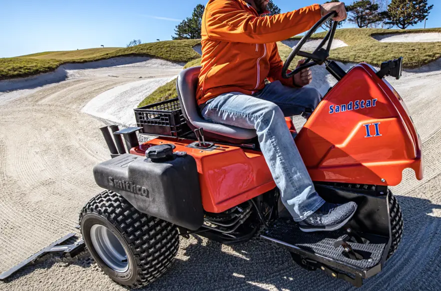 2Fed4576 1B0c 44F9 A691 169F739af902 2 Kvadrat Sand Star 2 Action 6832 768X768