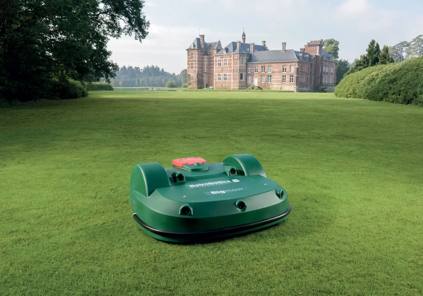 Big Mow Action 3 2000X1550 (1)